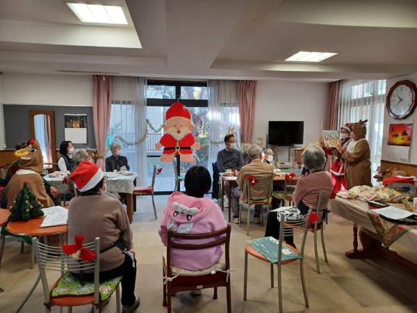 クリスマス会での紙芝居
