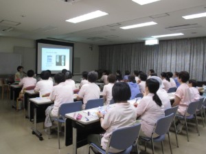 脱水予防と嚥下についての講習会（第一回ヘルパー全体研修会）