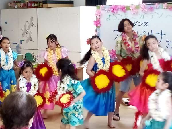 初登場！NANI PILINA フラダンススタジオの ケイキちゃんたち