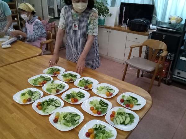 サラダの出来上がり