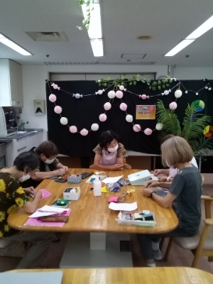 小町手袋づくり