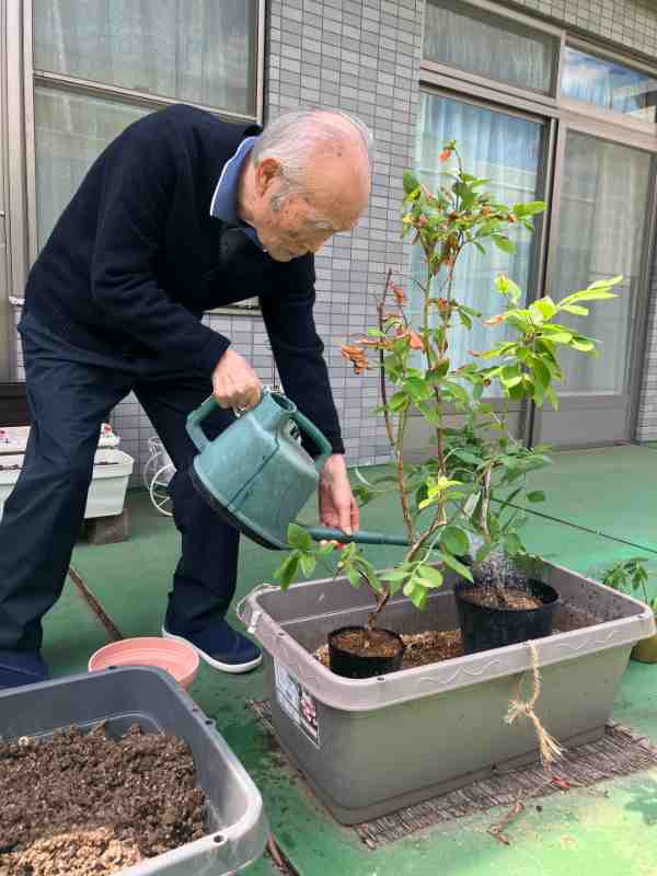 水やりをされているお客様