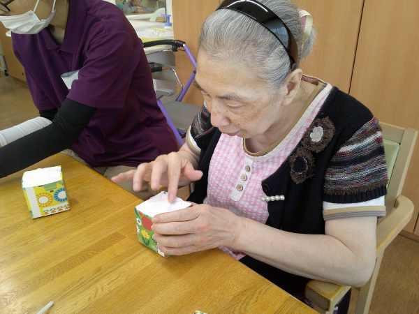 トンボ飾り~秋の訪れを感じながら、楽しく制作~