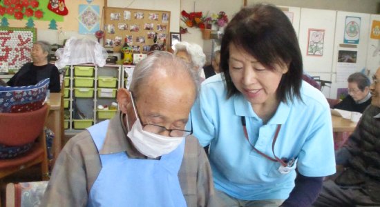 ガーデン・ほんむら職員の様子